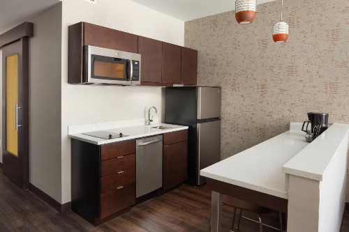 TownePlace Suites by Marriott New Orleans Downtown/Canal Street - image 7