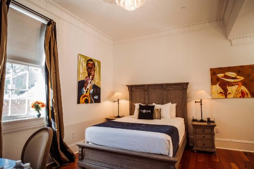 Royal Frenchmen Hotel and Bar - image 45