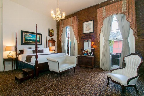 Lafitte Hotel & Bar - image 2