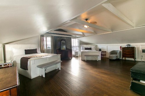 Lafitte Hotel & Bar - image 31