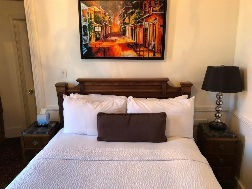Lafitte Hotel & Bar - image 7