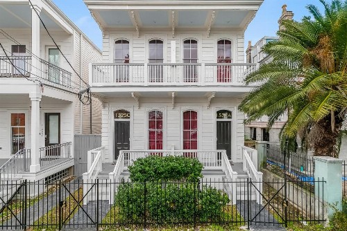 Luxury 2BR on Carondelet by Hosteeva - image 9