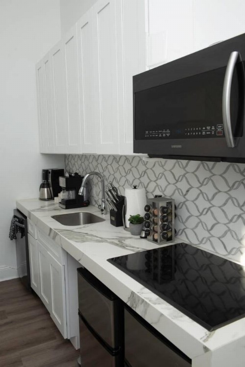 4 BR - Sleeps 8! Best location next to Bourbon Street! - image 23