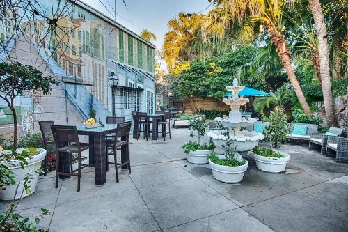 5 BR - Sleeps 8! Steps from Bourbon Street! - image 3