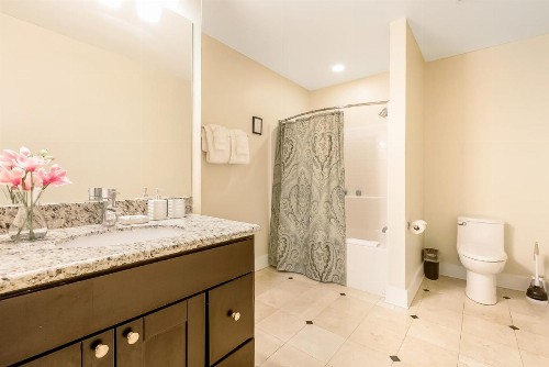 Spacious Lofts Close to French Quarter & Bourbon St. - image 10