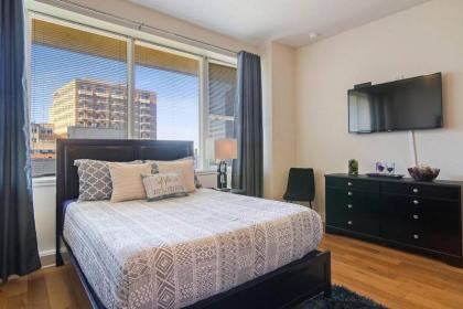 POSH DOWNtOWN StUDIO ROOFtOP POOL 24HR GUARD