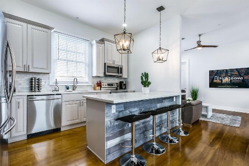4BR Condo with Luxury Amenities - image 12