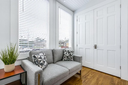 4BR Condo with Luxury Amenities - image 9