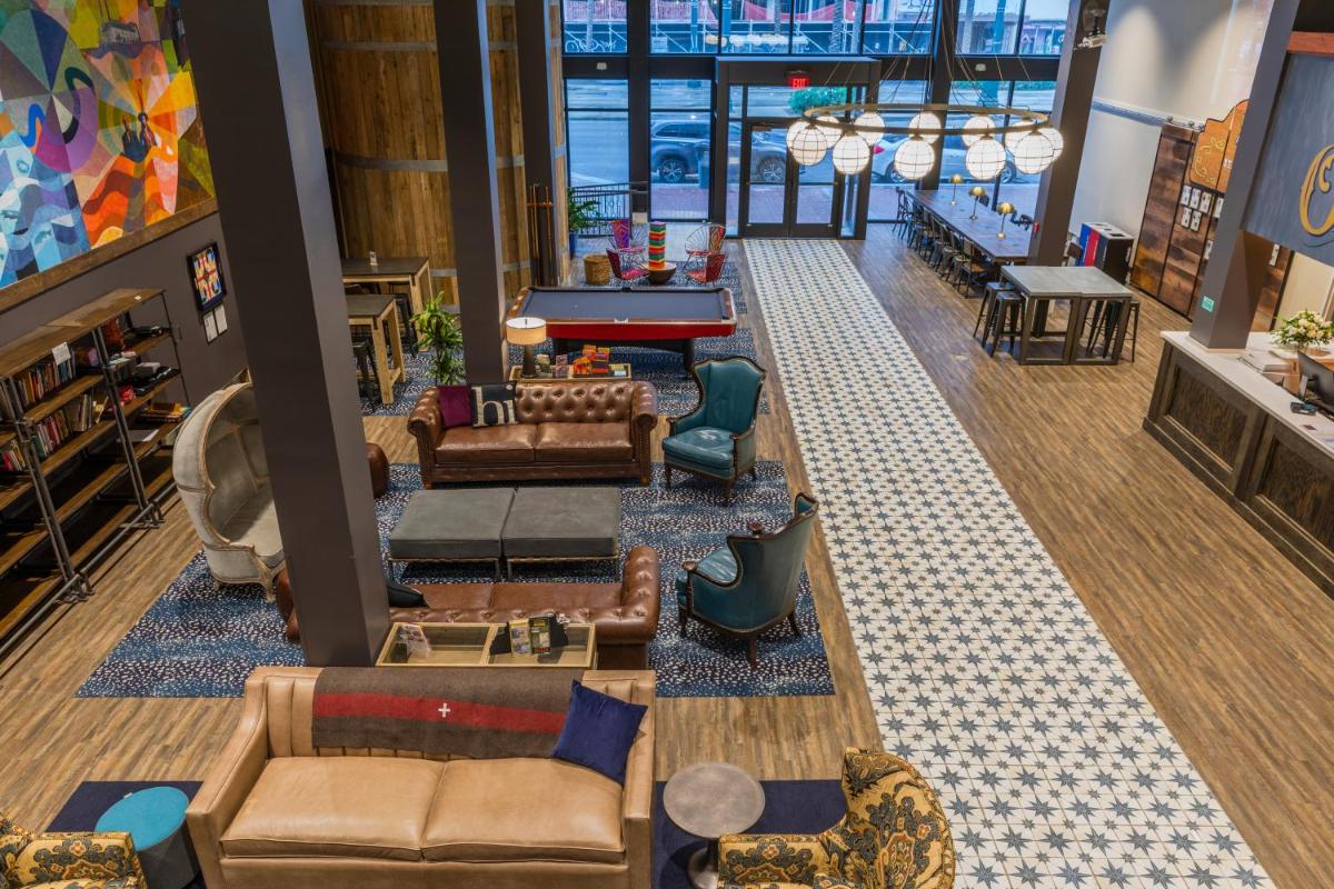 HI New Orleans Hostel - image 3