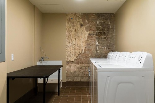HI New Orleans Hostel - image 30