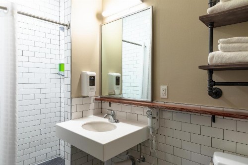 HI New Orleans Hostel - image 7