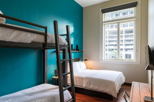 HI New Orleans Hostel - image 9