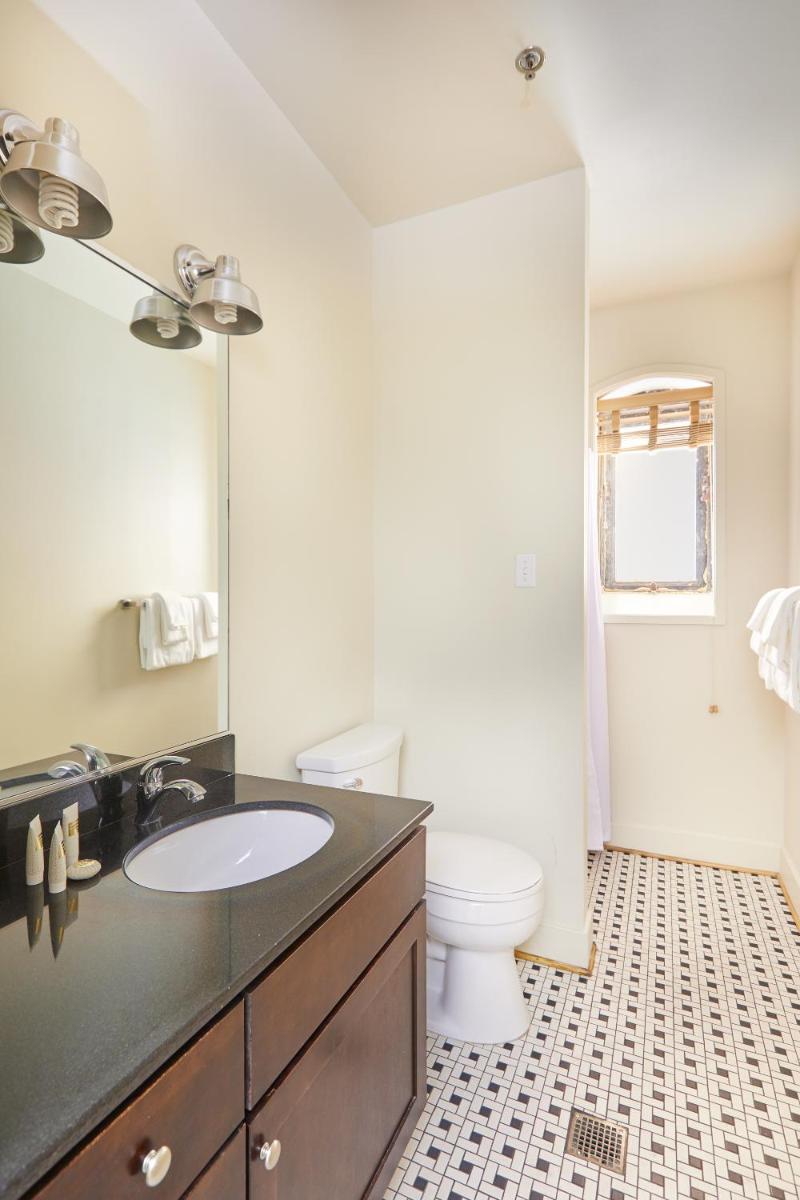 Sonder at Constance Lofts - image 4