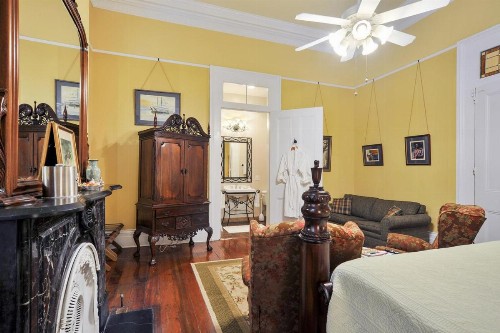 Ashton's Bed and Breakfast - image 26