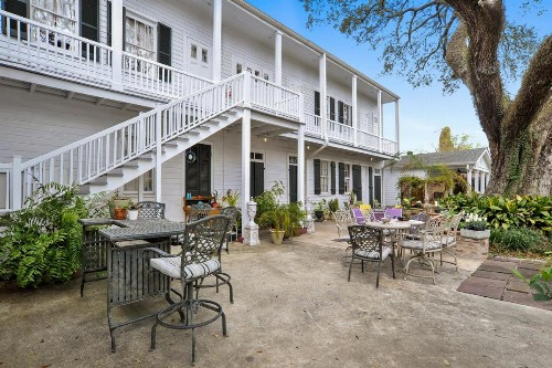 Ashton's Bed and Breakfast - image 44