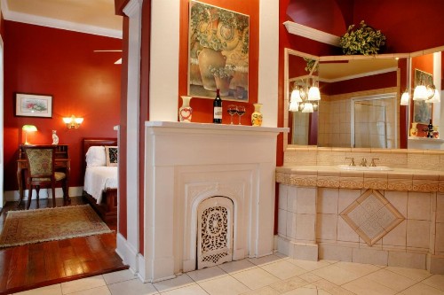 Ashton's Bed and Breakfast - image 7