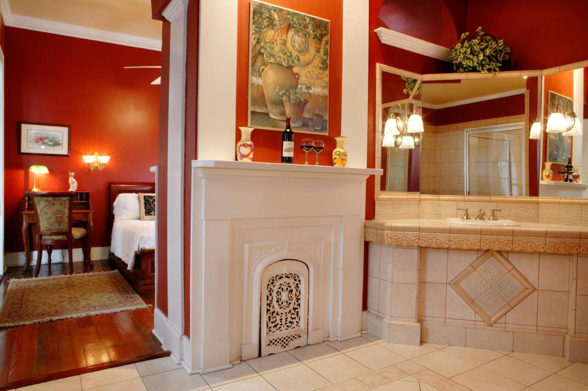 Ashton's Bed and Breakfast - image 7