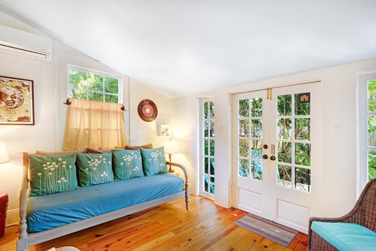 Rosalie Garden - image 6