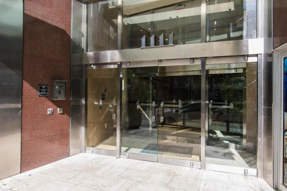 Pet-Friendly Luxury condos in Downtown New Orleans - image 5