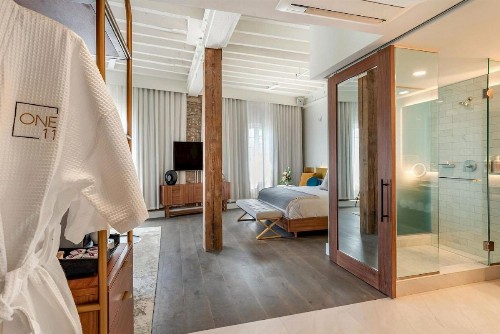 One11 Hotel - image 20