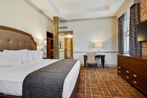 The Brakeman Hotel - image 10