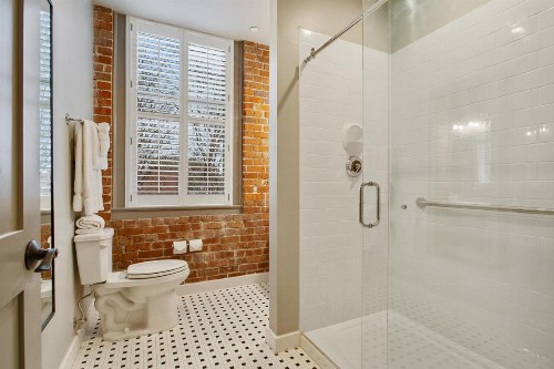 The Brakeman Hotel - image 9