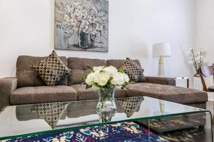 Hosteeva Canal Luxury Condos - image 11