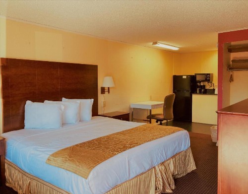 River Side Inn New Port Richey - image 10