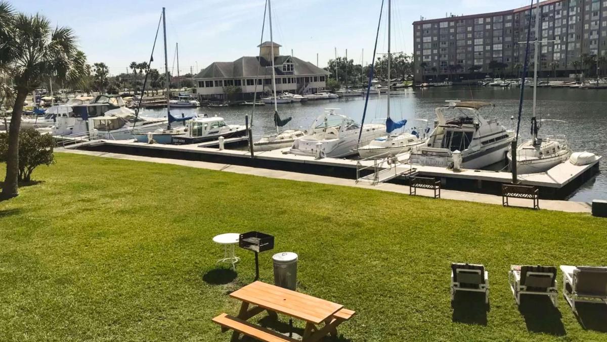 Magnuson Hotel & Marina New Port Richey - image 5