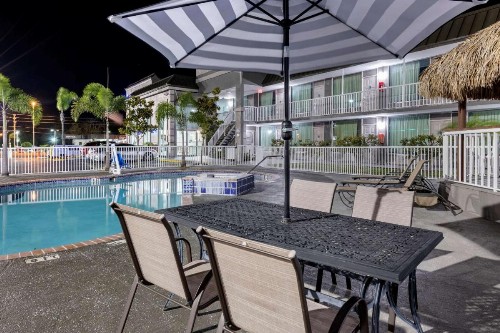 Rodeway Inn - image 23