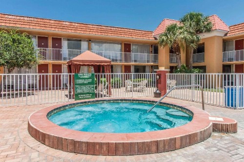 Quality Inn and Suites Conference Center - image 6