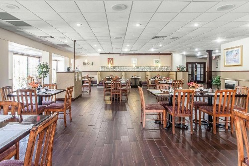 Quality Inn and Suites Conference Center - image 9