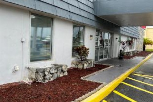 OYO Hotel New Port Richey Gulf Beach US-19 - image 18