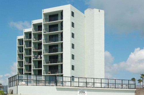 Ocean Trillium Suites - image 1