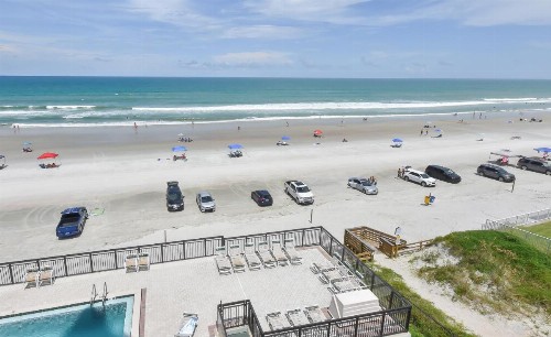 Ocean Trillium Suites - image 4