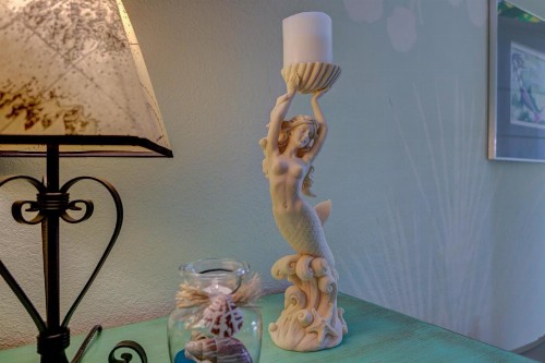 Anchor Inn NSB Bed and Breakfast - image 25