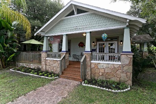 Anchor Inn NSB Bed and Breakfast - image 26