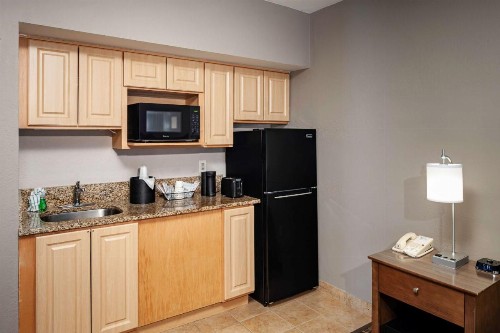 Best Western New Smyrna Beach Hotel & Suites - image 27