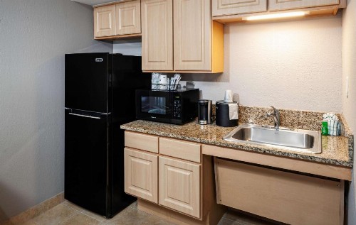 Best Western New Smyrna Beach Hotel & Suites - image 28