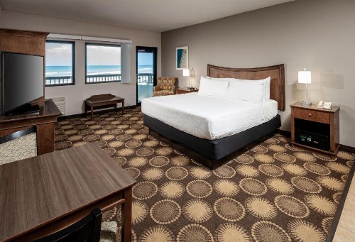 Best Western New Smyrna Beach Hotel & Suites - image 42