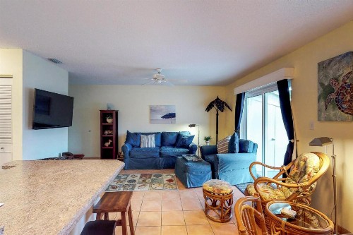Colony Beach Club - image 6