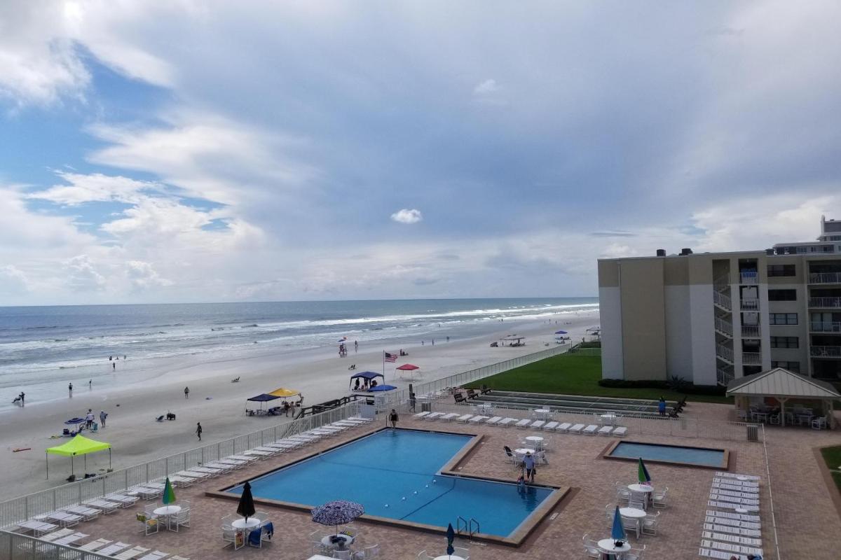 Castle Reef Condos - image 7