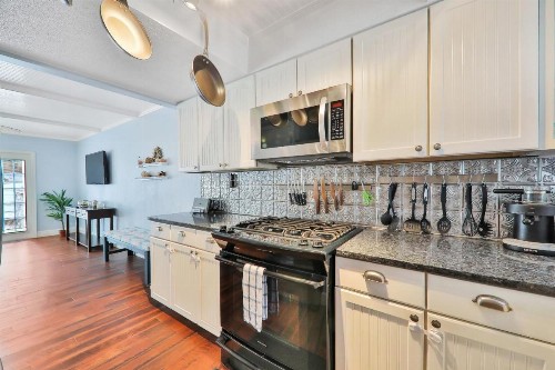 Flamingo Cottage - image 2