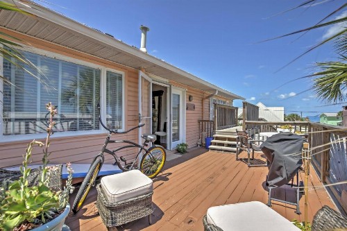 Lovely New Smyrna Beach House w/ Ocean Views! - image 2