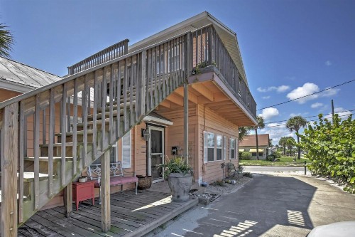 Lovely New Smyrna Beach House w/ Ocean Views! - image 3