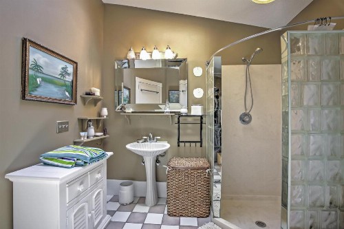 Lovely New Smyrna Beach House w/ Ocean Views! - image 7