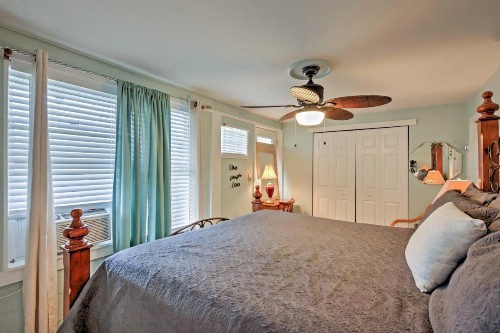 New Smyrna Beach House Walk to Ocean & Flagler Ave - image 3