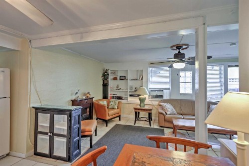 New Smyrna Beach House Walk to Ocean & Flagler Ave - image 6