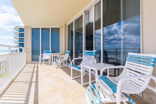 Surf & Racquet by Ocean Properties - image 4