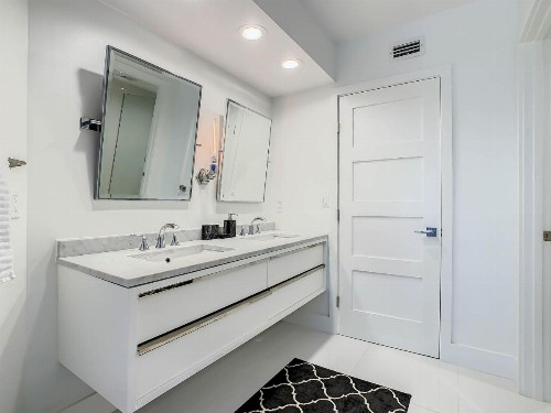 Ocean Condo by Ocean Properties - image 12